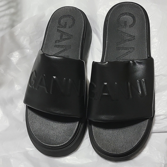 Nwot Ganni Vegea Vegan Leather Platform Slides Black Flatform EU 42 - Picture 2 of 7